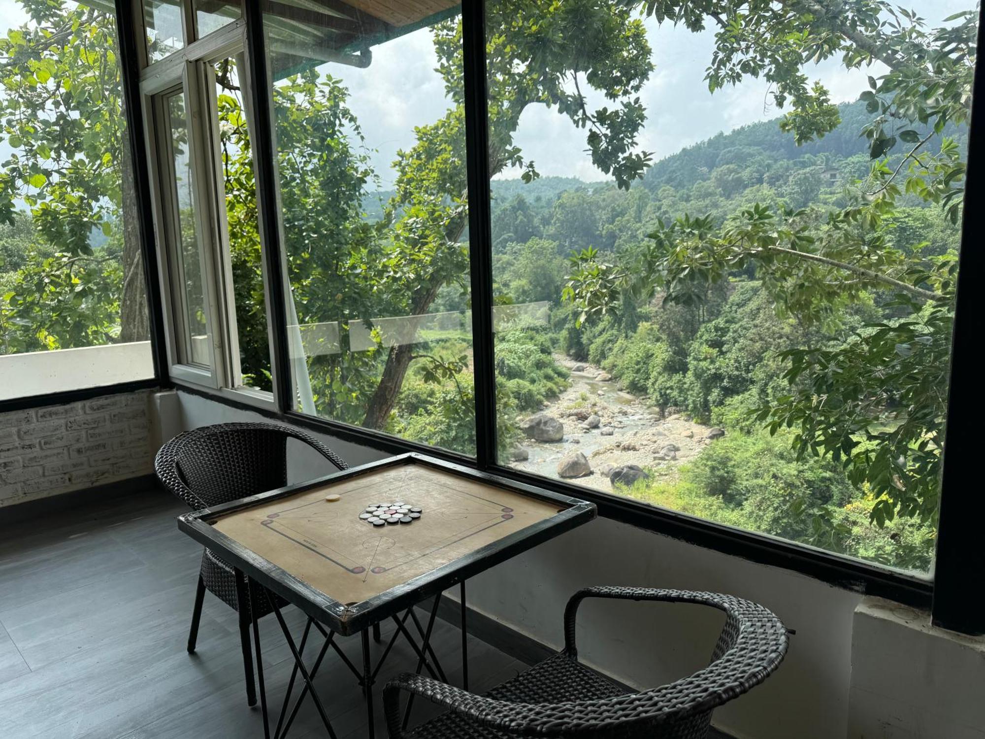 Saraiville- Luxury Riverside Cottages Dehradun Exterior photo